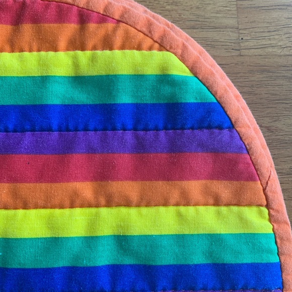 Set of 4 Vintage Rainbow Placemats - Picture 3 of 4